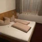Garni Wallamotta Silvretta Card Premium Betrieb Affittacamere 4*