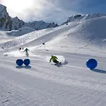 Garni Wallamotta Silvretta Card Premium Betrieb Affittacamere 4*