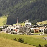 Garni Wallamotta Silvretta Card Premium Betrieb Affittacamere 4*