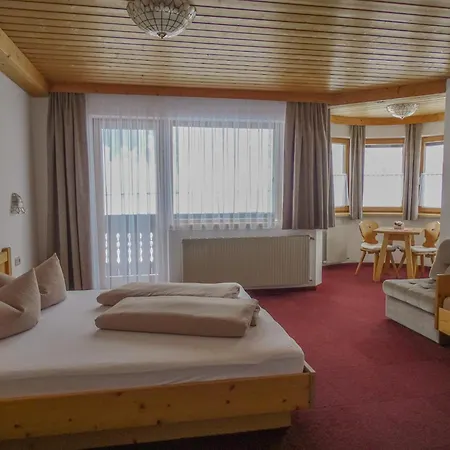 Garni Wallamotta Silvretta Card Premium Betrieb Гостевой дом Гальтюр