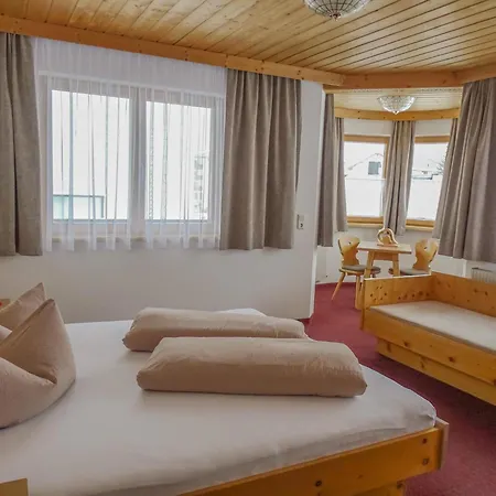 Garni Wallamotta Silvretta Card Premium Betrieb Vendégház Galtür